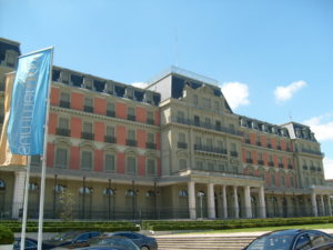 wilson palace, logos