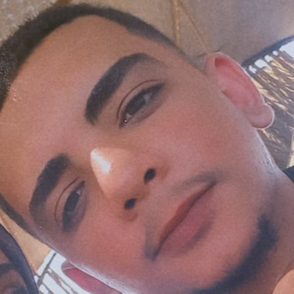 صورة لأحمد الأخرس
