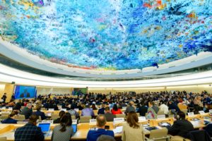 Genève, Suisse, 24 février 2025 : Le Secrétaire général des Nations Unies, António Guterres, s'adresse au débat de haut niveau de la 58ème session du conseil des droits de l'homme aux Nations Unies à Genève. © Joan Sutter, licensed under Shutterstock.