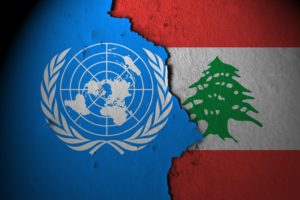 علم الأمم المتحدة وعلم لبنان